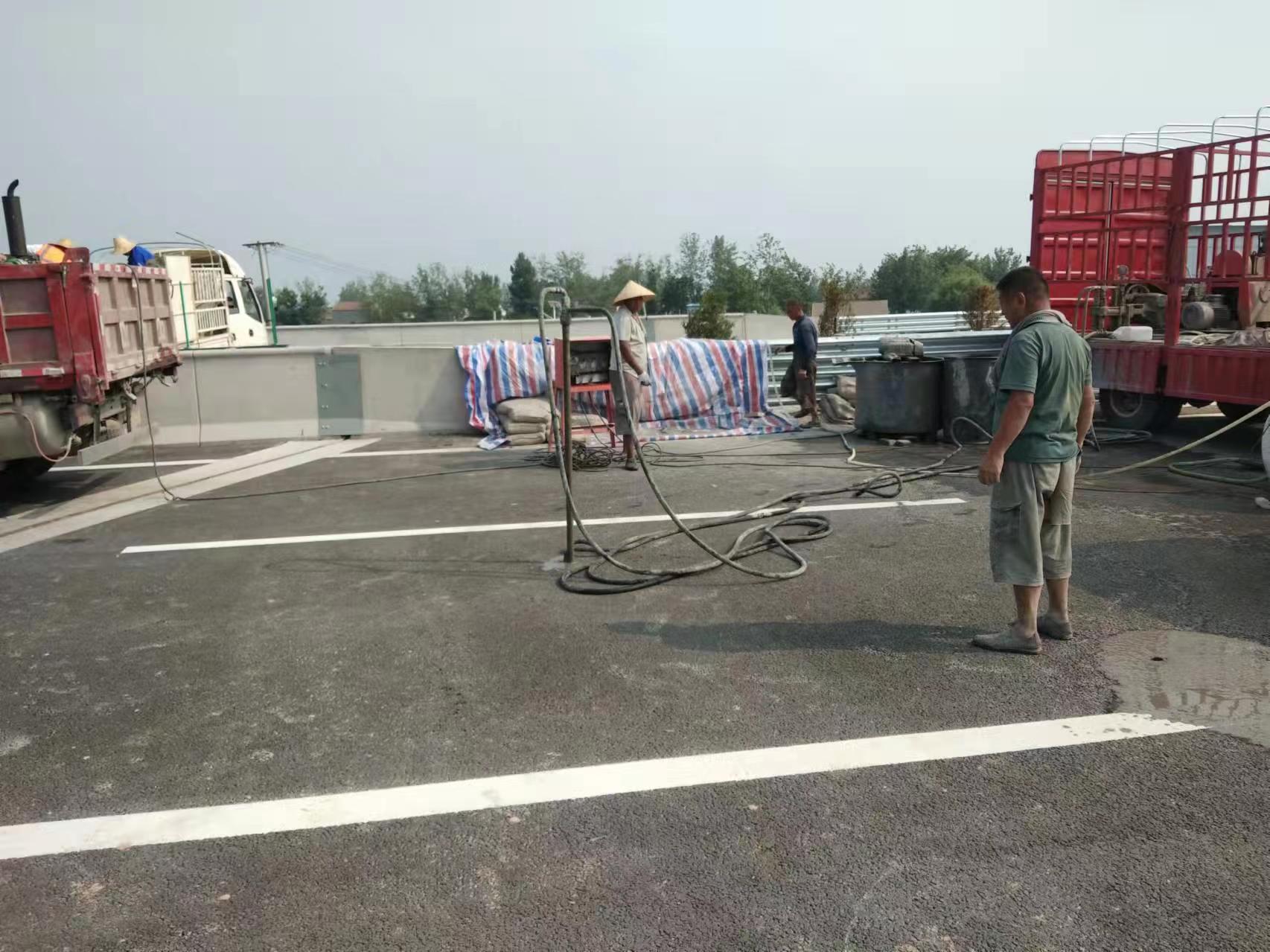 毛感乡路基注浆